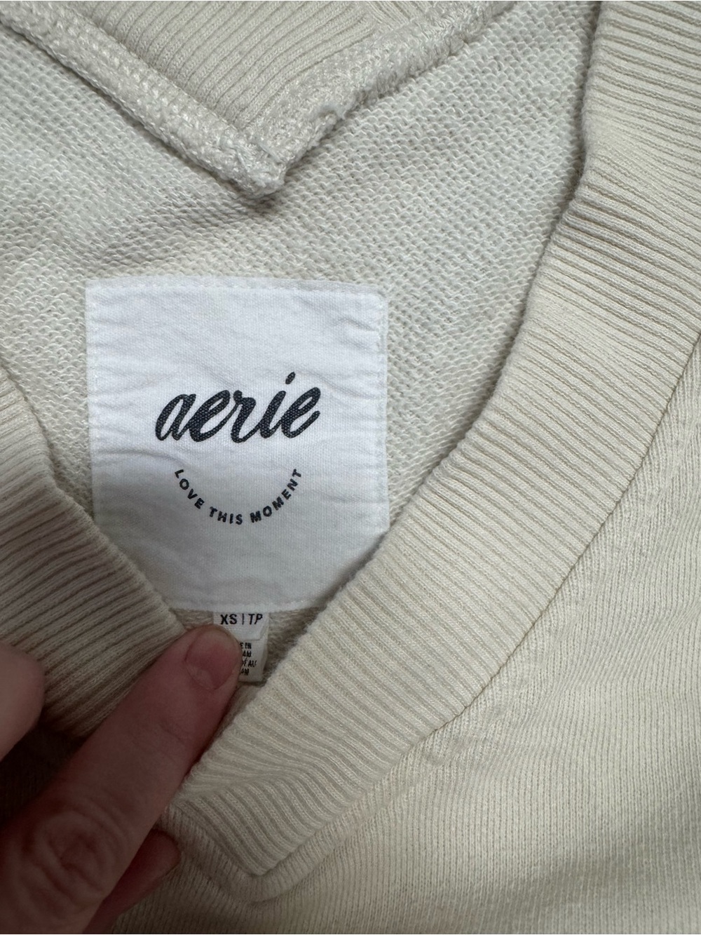 Aerie Cream V-Neck Pullover